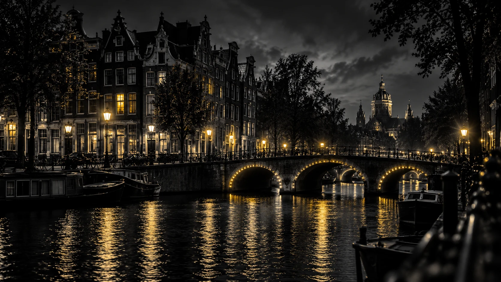 Amsterdam canals at night